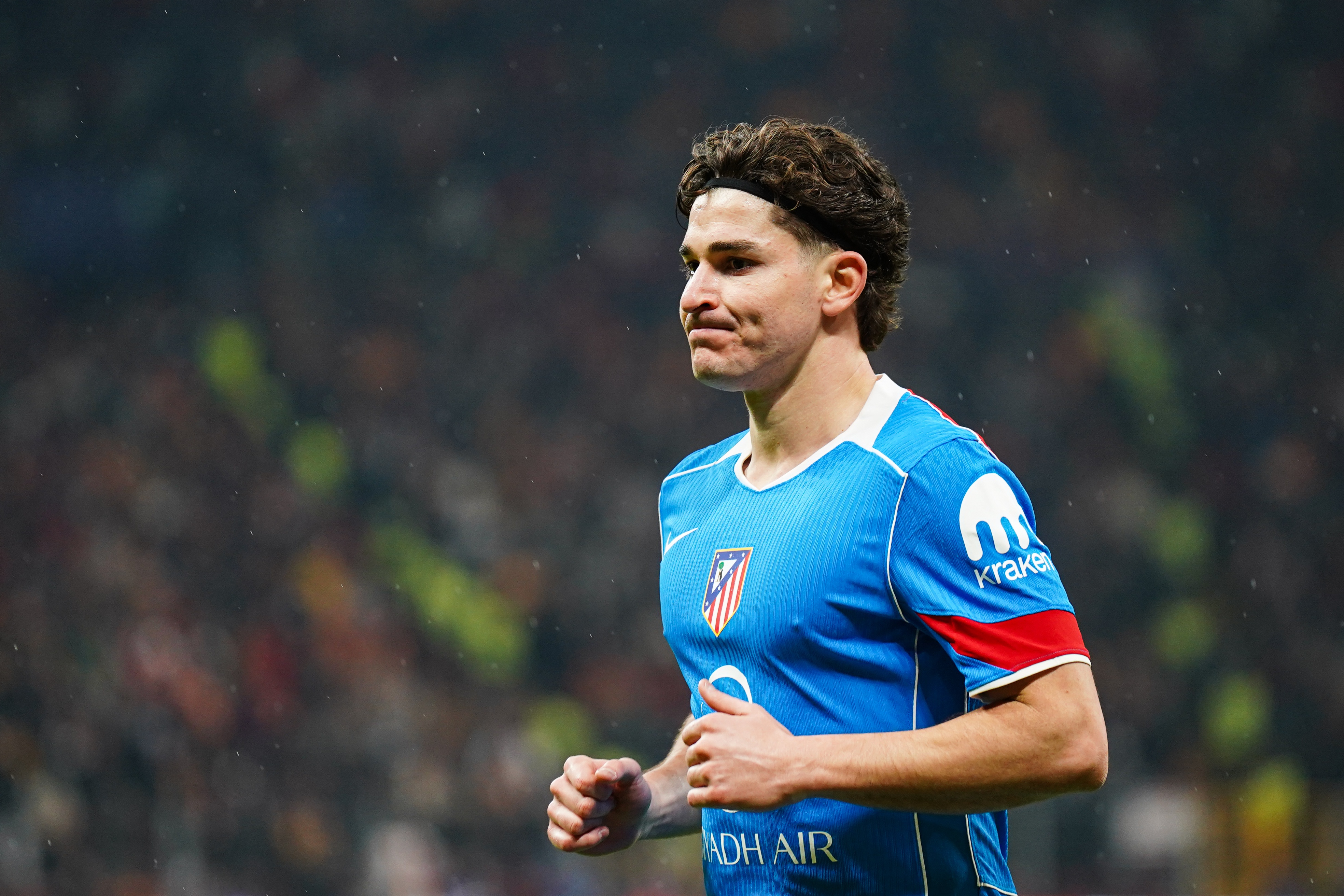 V体育APP-1亿前锋变工兵！阿尔瓦雷斯近11场1球，加盟马竞1年半40球0冠